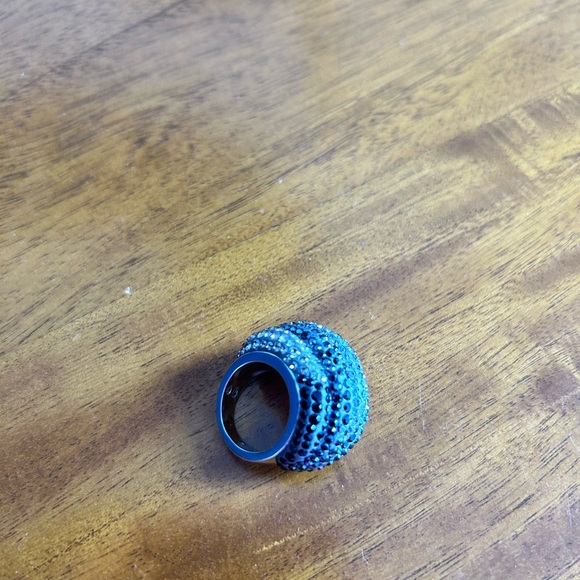 Swarovski ring - Picture 3 of 3